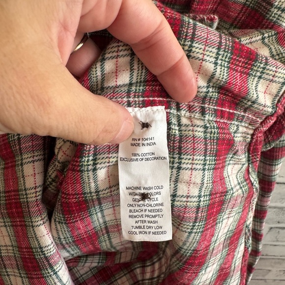 NWT! Women’s Alpine Design multi colored plaid button down flannel shirt, Small - Picture 3 of 4